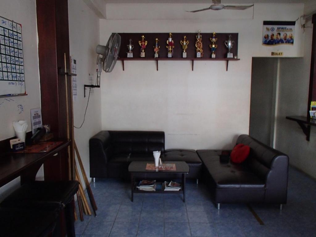 Little Austria Tams Guesthouse Chaweng  Exterior photo