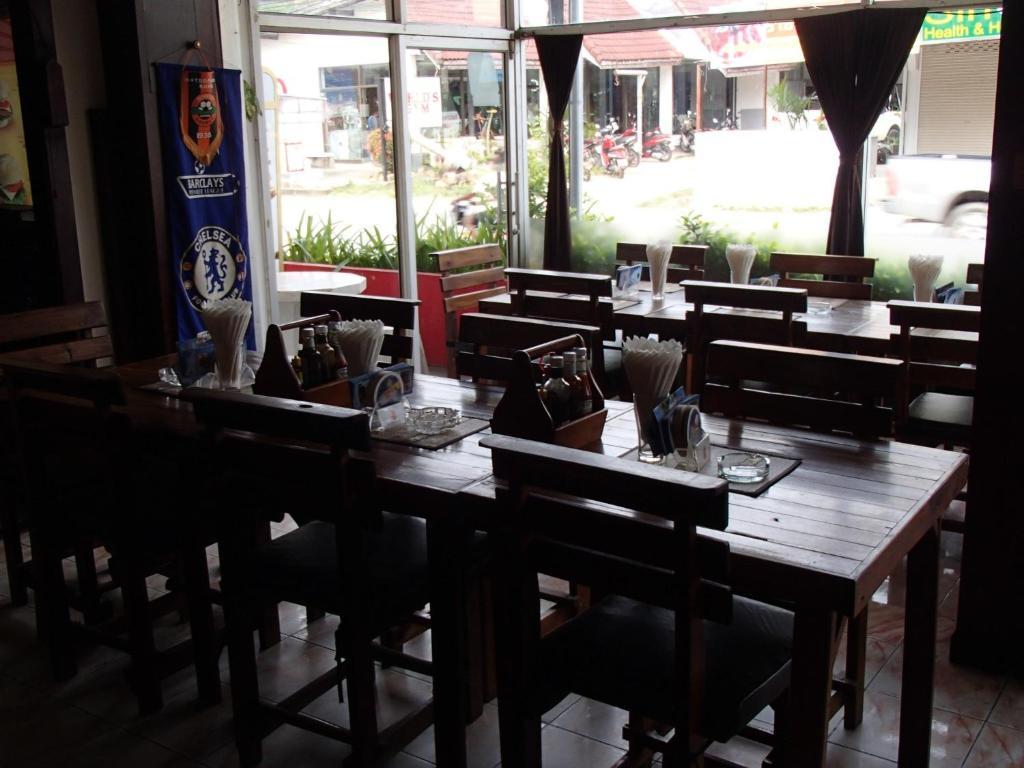 Little Austria Tams Guesthouse Chaweng  Exterior photo