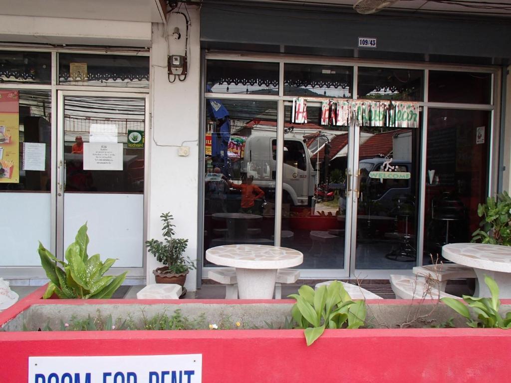 Little Austria Tams Guesthouse Chaweng  Exterior photo