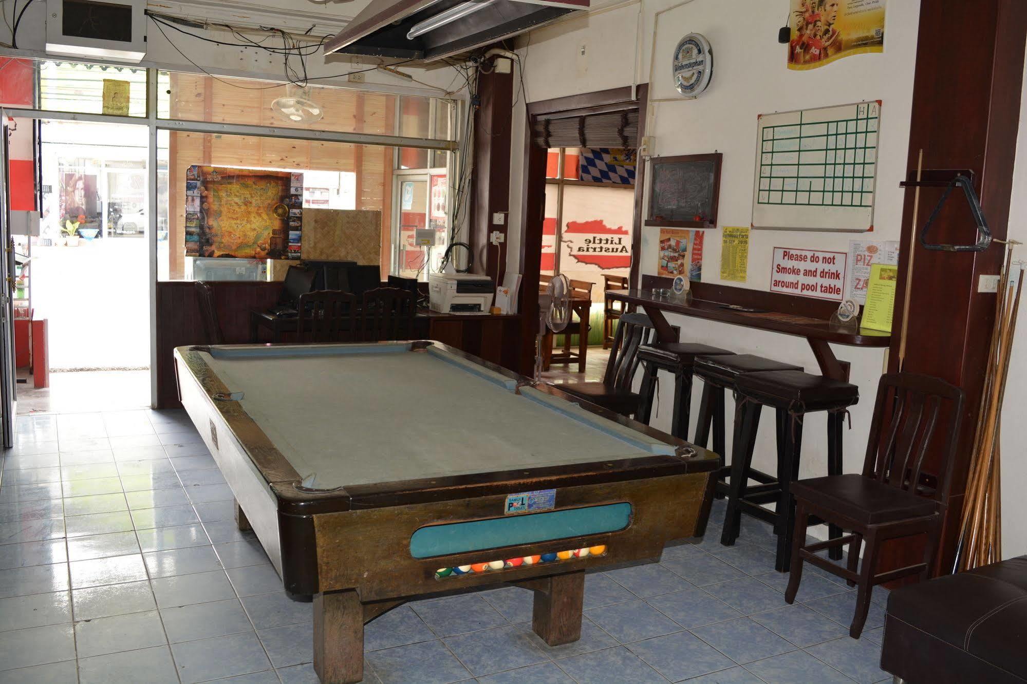 Little Austria Tams Guesthouse Chaweng  Exterior photo